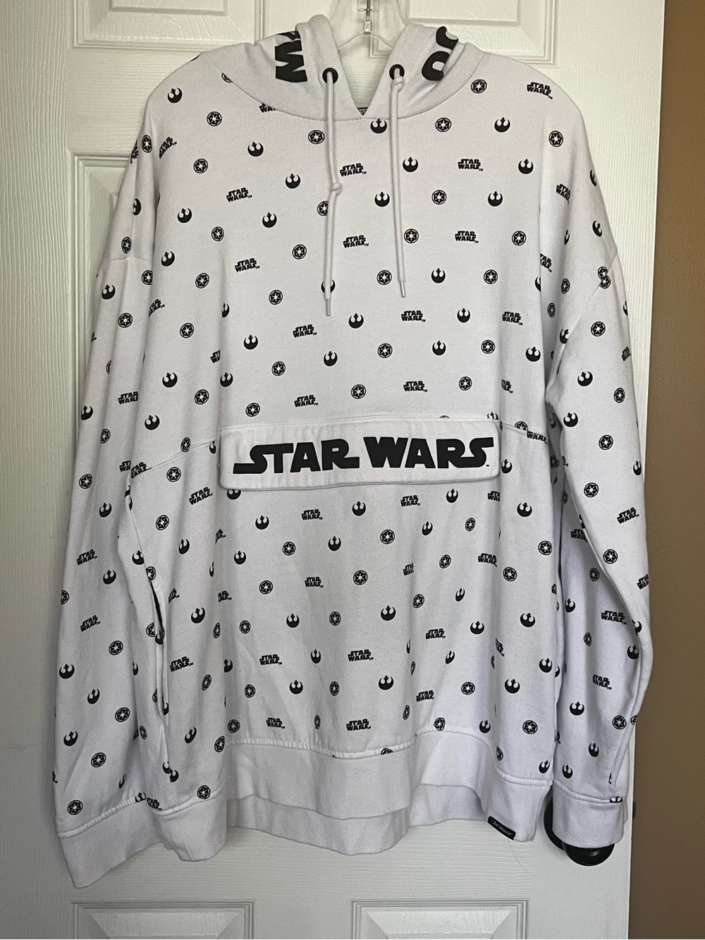 Our Universe Star Wars White AOP Hoodie Size XL